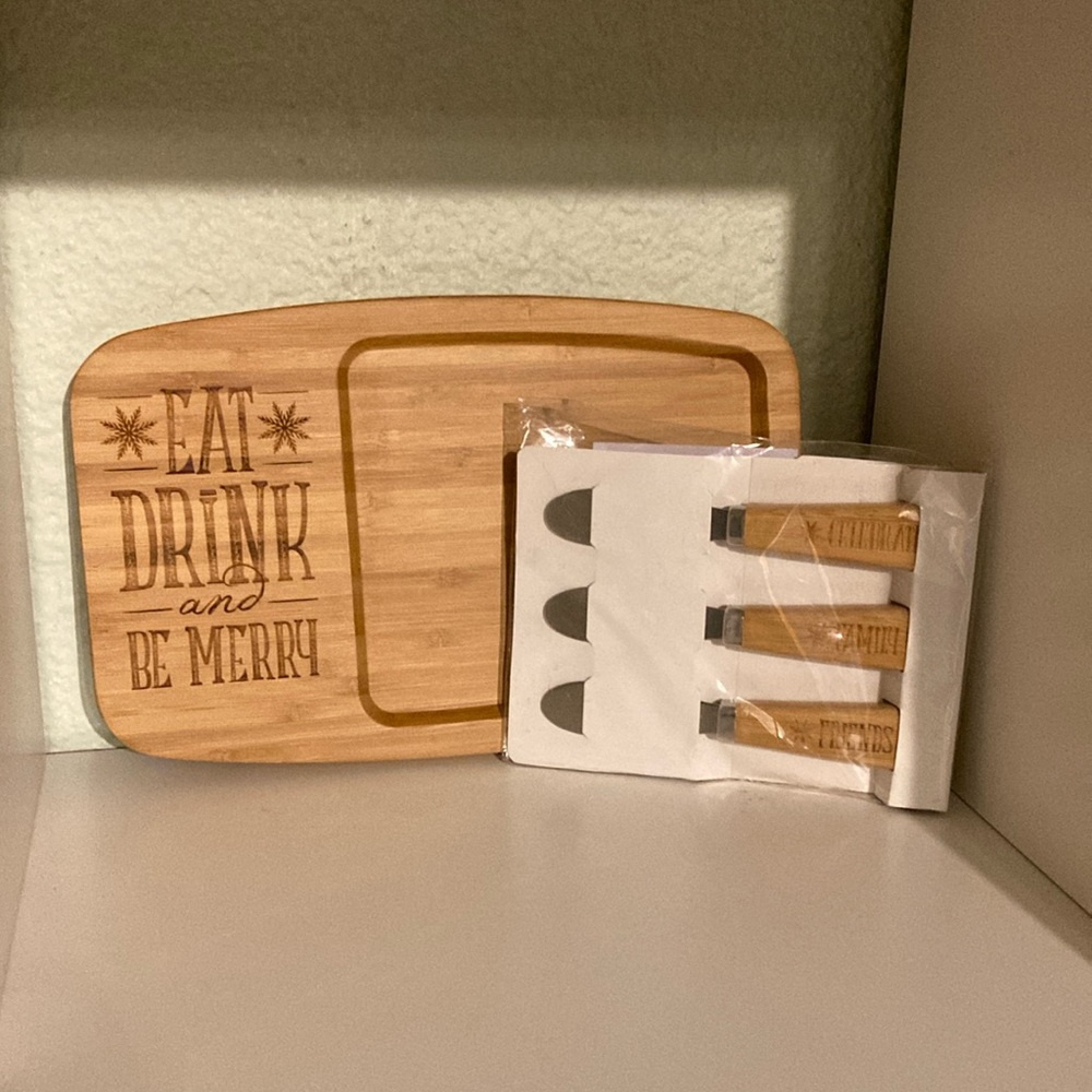 PAMPERED CHEF , holiday, cheeseboard, and spreader set